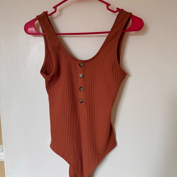 H&M Rust Bodysuit - Picture 1 of 5